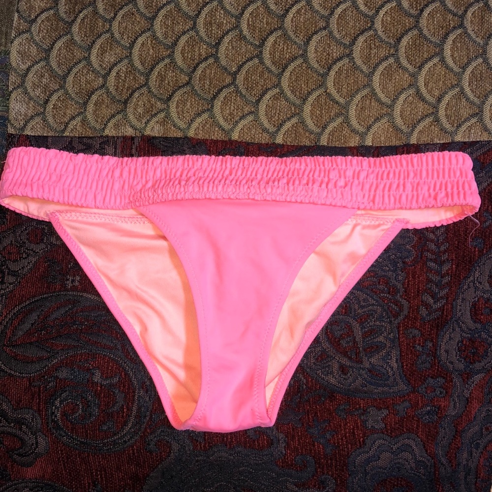 Victoria secret cheeky bottoms